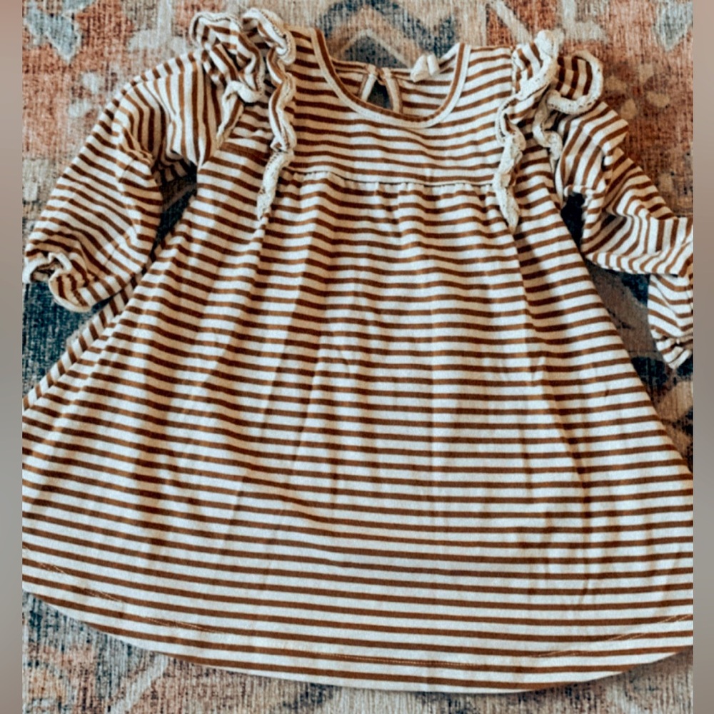 LIKE NEW Quincy Mae Dress
